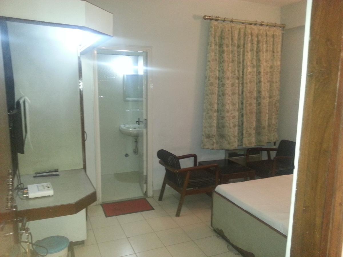 Hotel Greens Ludhiana Exterior photo