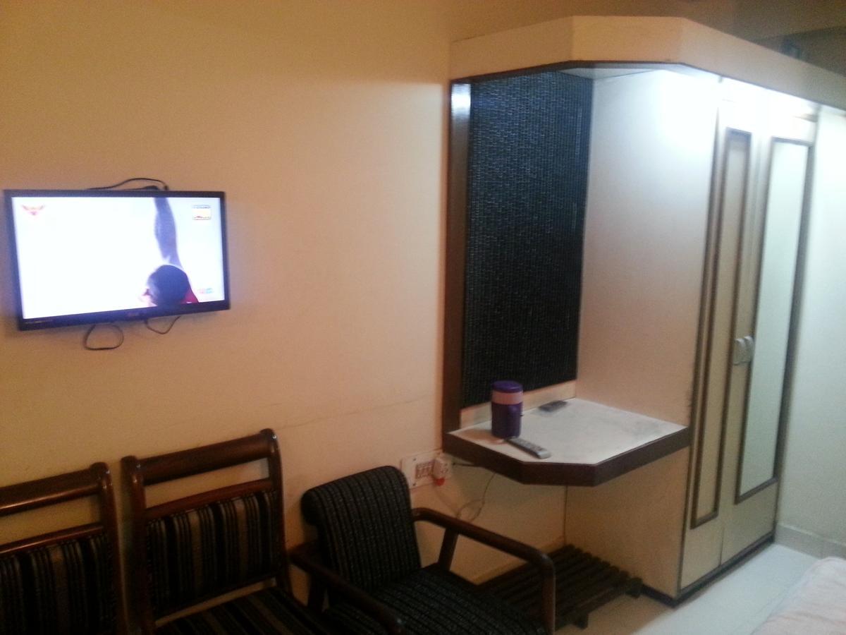 Hotel Greens Ludhiana Exterior photo